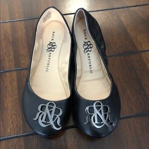 Rock & Republic Simple Black Flats